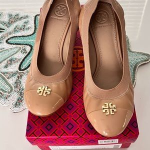 Tory Burch Jolie Wedges 7.5 Beige